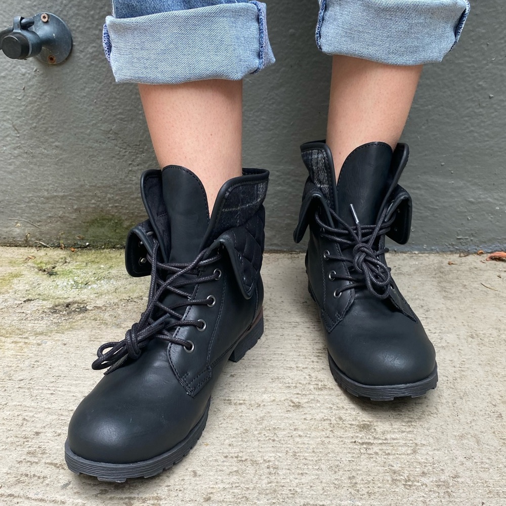 Black Lace-Up Boots